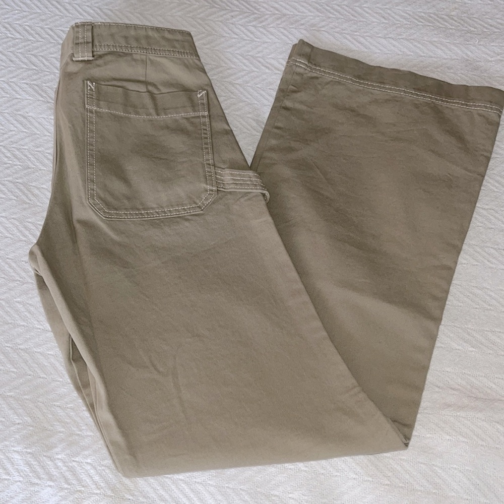 Gap Khaki 5 Pocket Bootleg Jeans with Zip and Button Closure 2